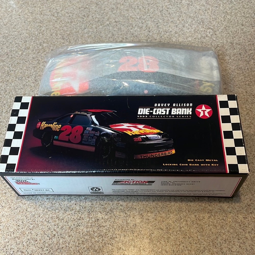 Davey Allison Die Cast Bank 1993 Collector Series NWT